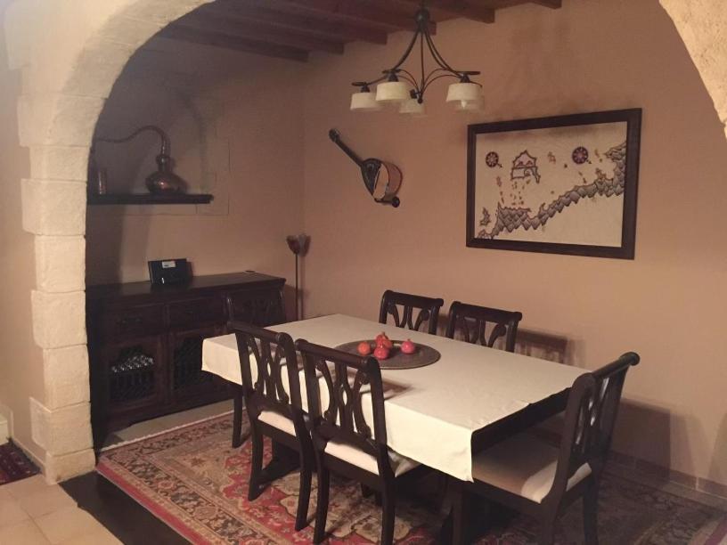 The Knight And The Pomegranate - Luxury Medieval Villa Rhodes City Exterior foto